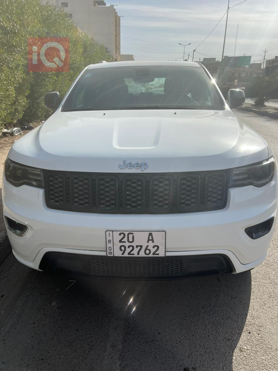 جیپ گراند شیرۆکی